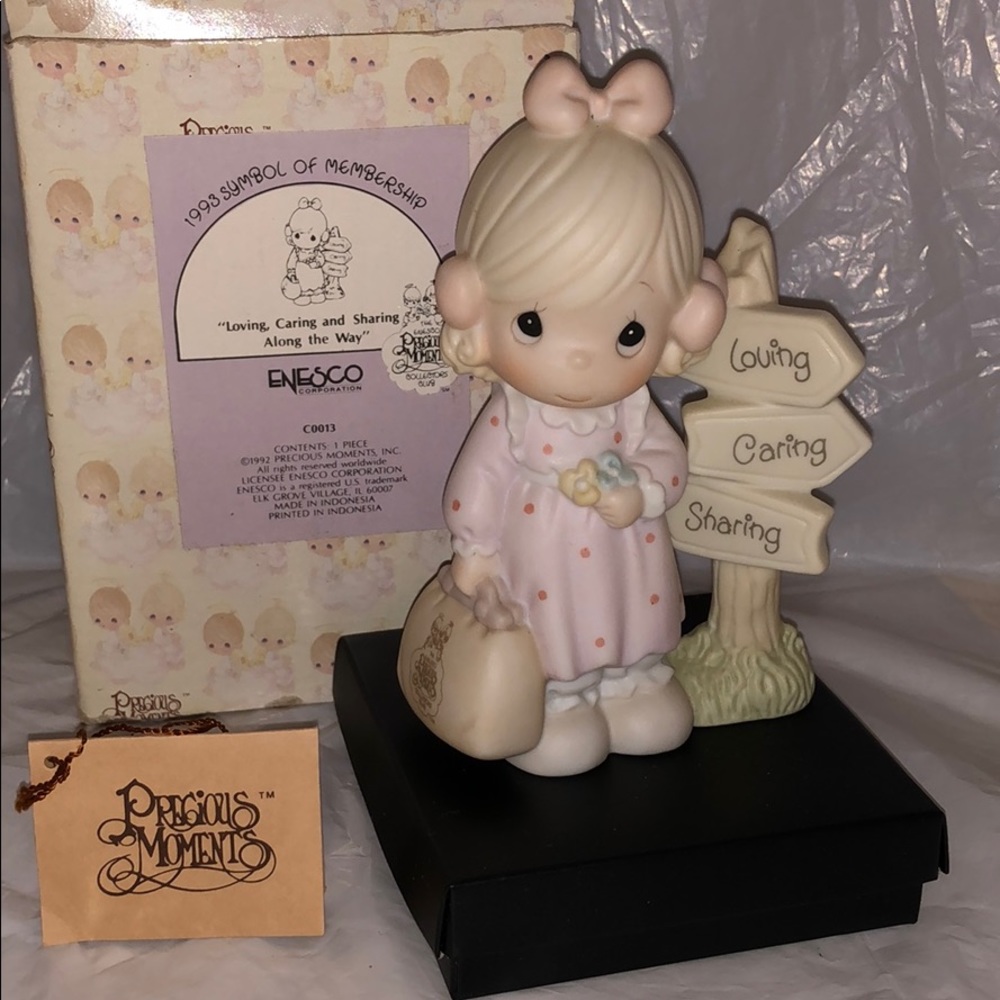 Precious moments 1993 symbol of membership